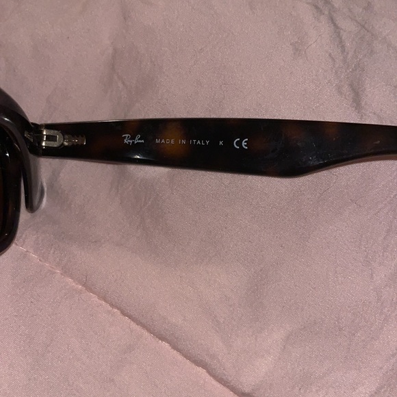 Ray-Ban New Wayfarer Bicolor Tortoise Sunglasses - Picture 7 of 8